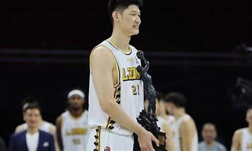 nba杨毅_nba杨毅在哪里直播